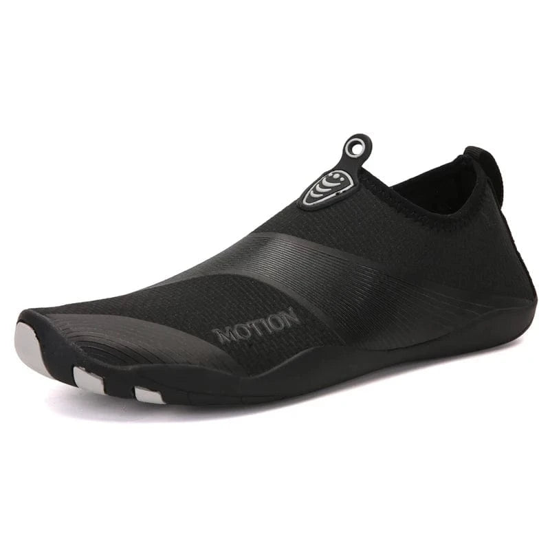 AquaMotion Pro : Chaussures aqua unisexe antidérapantes | ZOLVIA Noir / 38