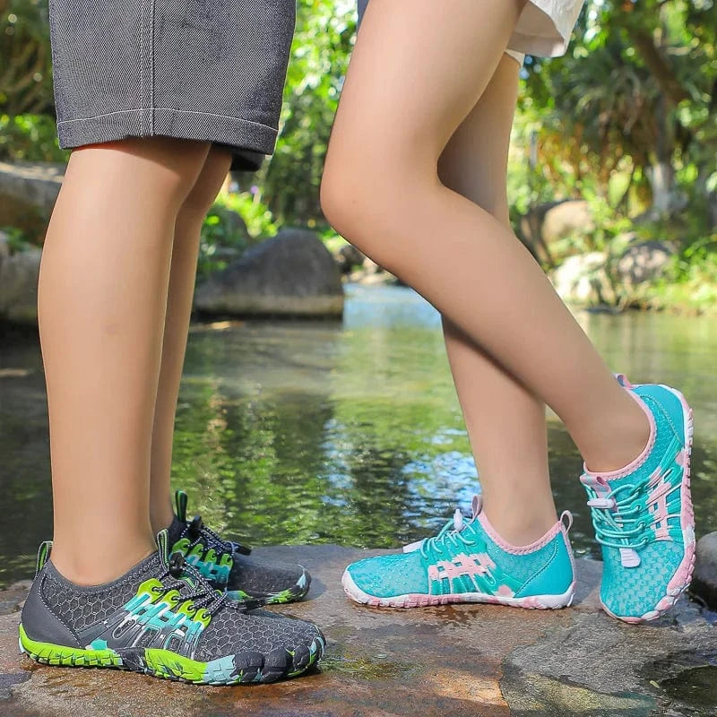 Chaussures aquatiques enfants colorées et antidérapantes | ZOLVIA