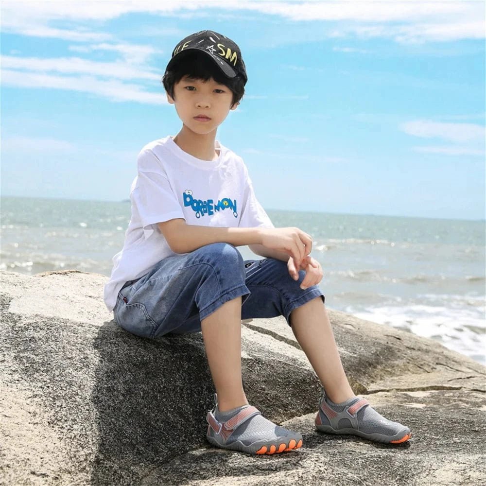 Chaussures d'eau enfants antidérapantes 5 doigts | ZOLVIA